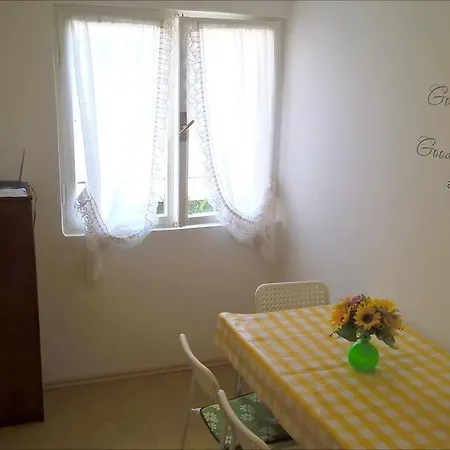 Veselica Ουμάγκ
